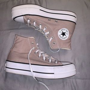 Women’s Platform Converse — Size 7, Light Brown